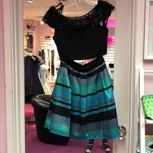 New Hannah S two piece dress size 4